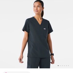 Women's Figs scrub set/  top and pants - new